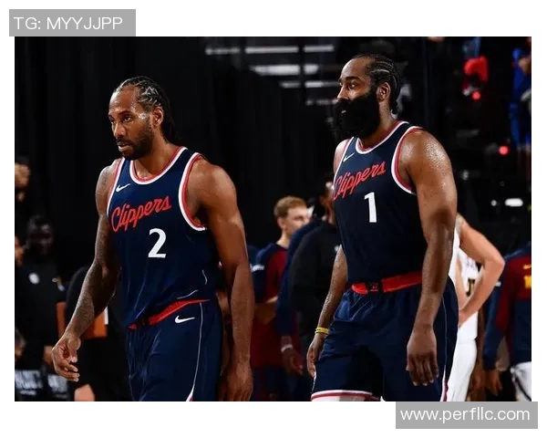 戈登与哈登组合持续火热，带领火箭战胜快船取得四连胜