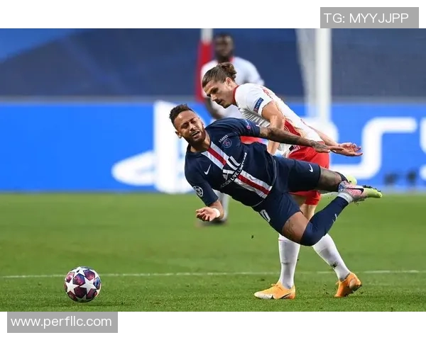 法甲球队巴黎圣日耳曼签下西班牙中场Ceballos，将提升实力