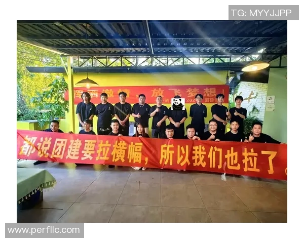 吾米提江直塞助攻助力球队逆转胜利展现出色团队配合与个人能力 吾米提江直塞助攻助力球队逆转胜利展现出色团队配合与个人能力