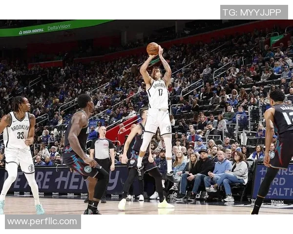 莫里斯疑似受伤,黄蜂与篮网战:一场充满悬念的对决